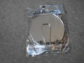 Face Secrets 033102916370 Chrome Travel Shave Mirror New