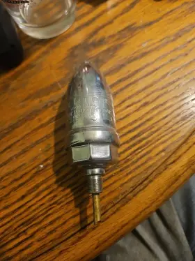 Hof43 Howard Berger Co. Inc. Hoffman #41 1/8 Inch Npt Straight Air Valve