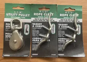 7087 Lehigh 7240 Lot 2 4 1/2 Inch Nickel Plated Rope Cleats And Utility Pulley Swivel 7087/7240
