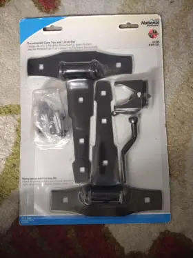 N109-025 National Hardware Gate Kit Black. Ornamental Tee Latch