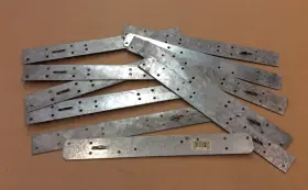 16-ga Simpson Strong Tie 044315807008 Strong-tie St12 Connector 16-ga. Steel 1.25 X 11-5/8- Inch Lot Of 11