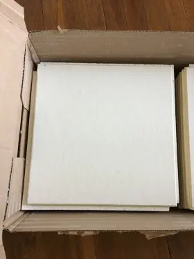 Usg 042369751797 16 Ceiling Tiles - 1ft X Fiberboard In White With Flange Edge For Stapling