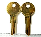 Lot Of 2 EZ-B5 Blanks For Kenworth 1978-93'-IGNITION+DOOR-B&S Keyway New. Price: $12.50.